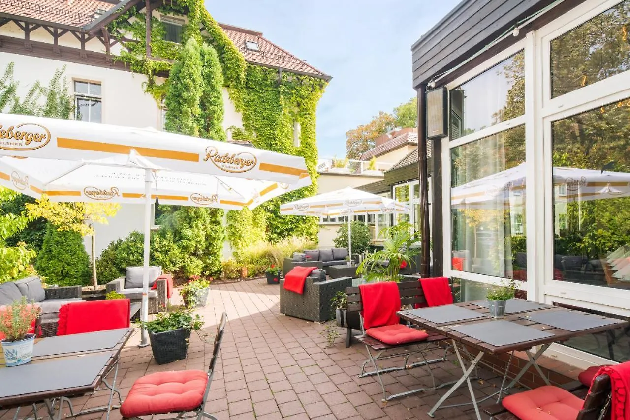Parkhotel Diani Leipzig 4*,
